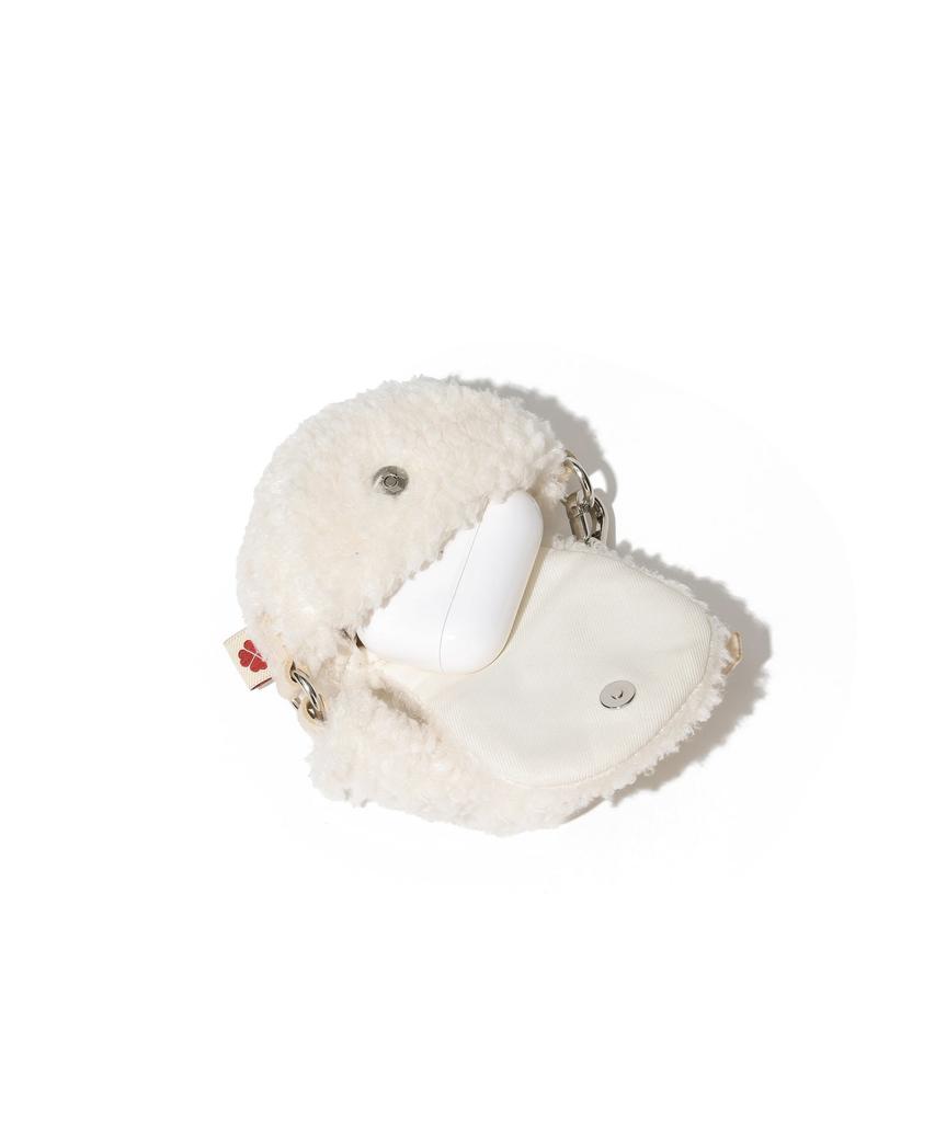 Covernat Woman Clover Heart Fluffy Pouch Ivory