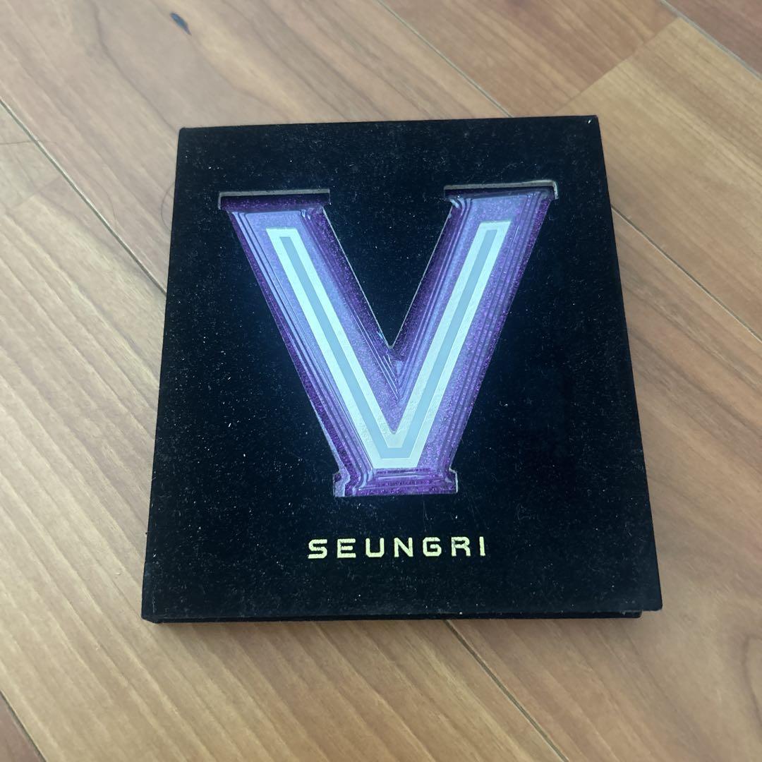 

[USED] CD SEUNGRI V.I BIGBANG V.V.I.P Seungri