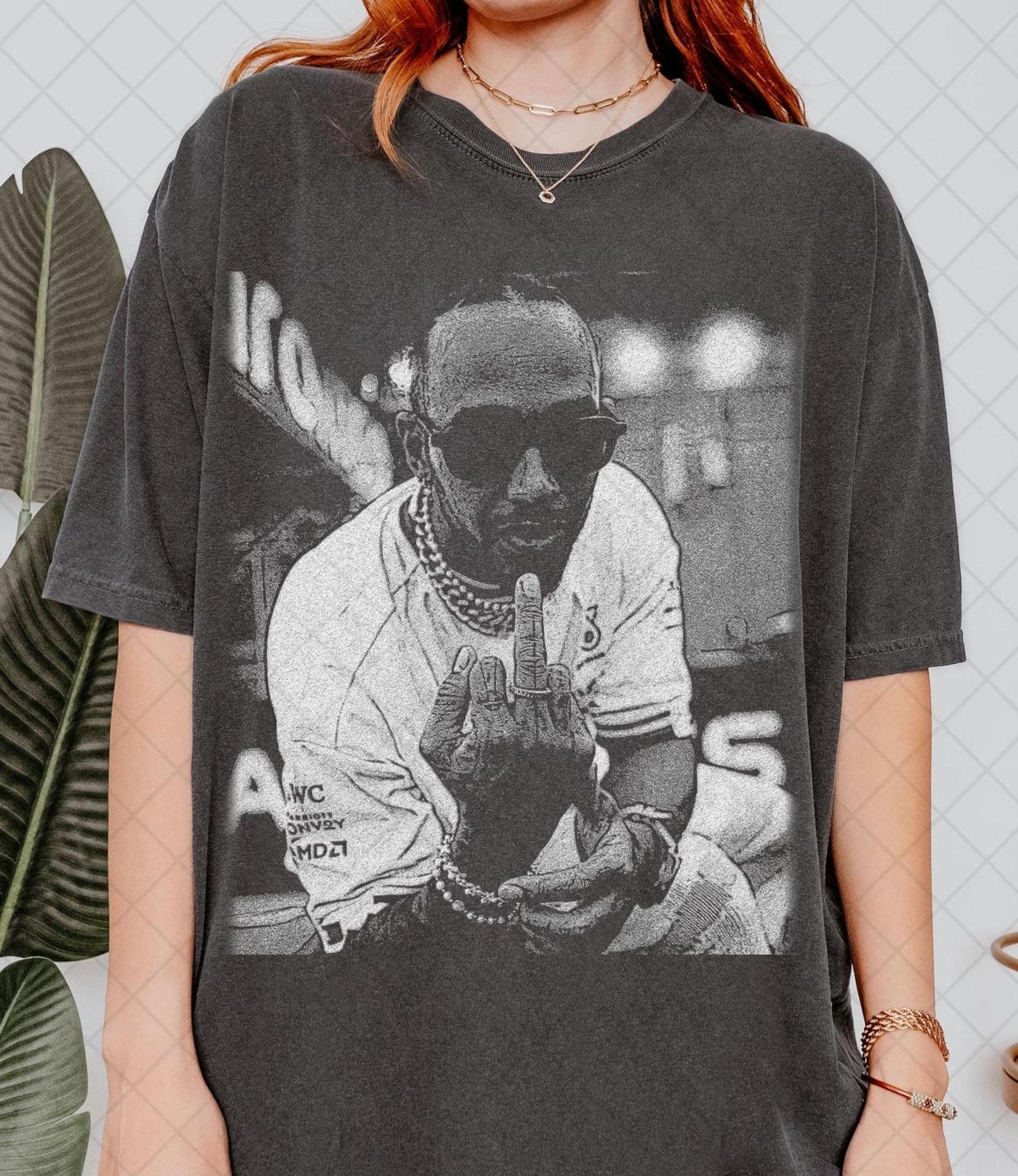 Comfort Colors Lewis Hamilton Shirt, Vintage Shirt, Lewis Hamilton Shirt, Lewis Hamilton Middle Finger Tee, Funny Lewis Hamilton Gift T shirt XL