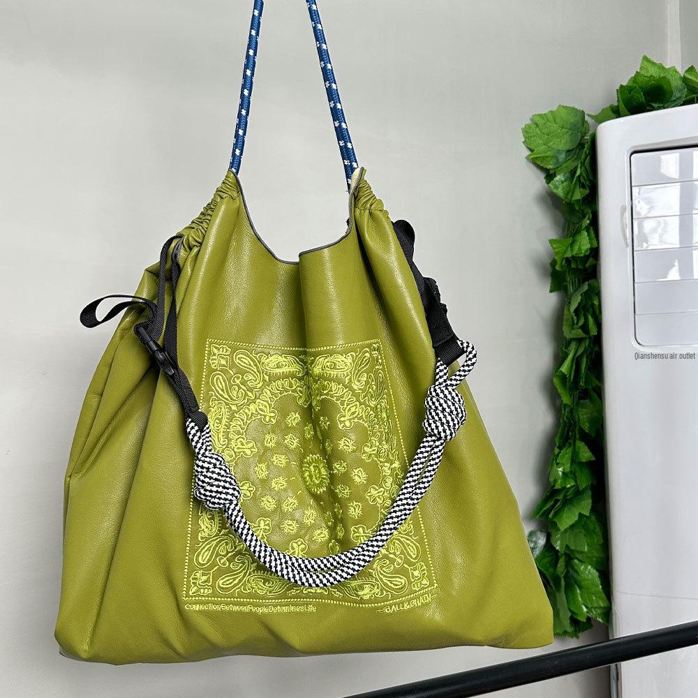 Women's Embroidered Large Capacity Leather Tote - Fashionable, Versatile, Eco-Friendly Handbag