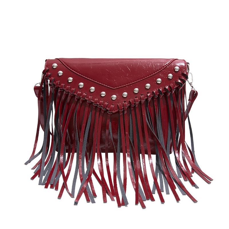 Trendy women's bags, new fringed bags, shoulder bags, messenger bags, envelopes, fashionable and personalized square bags.
