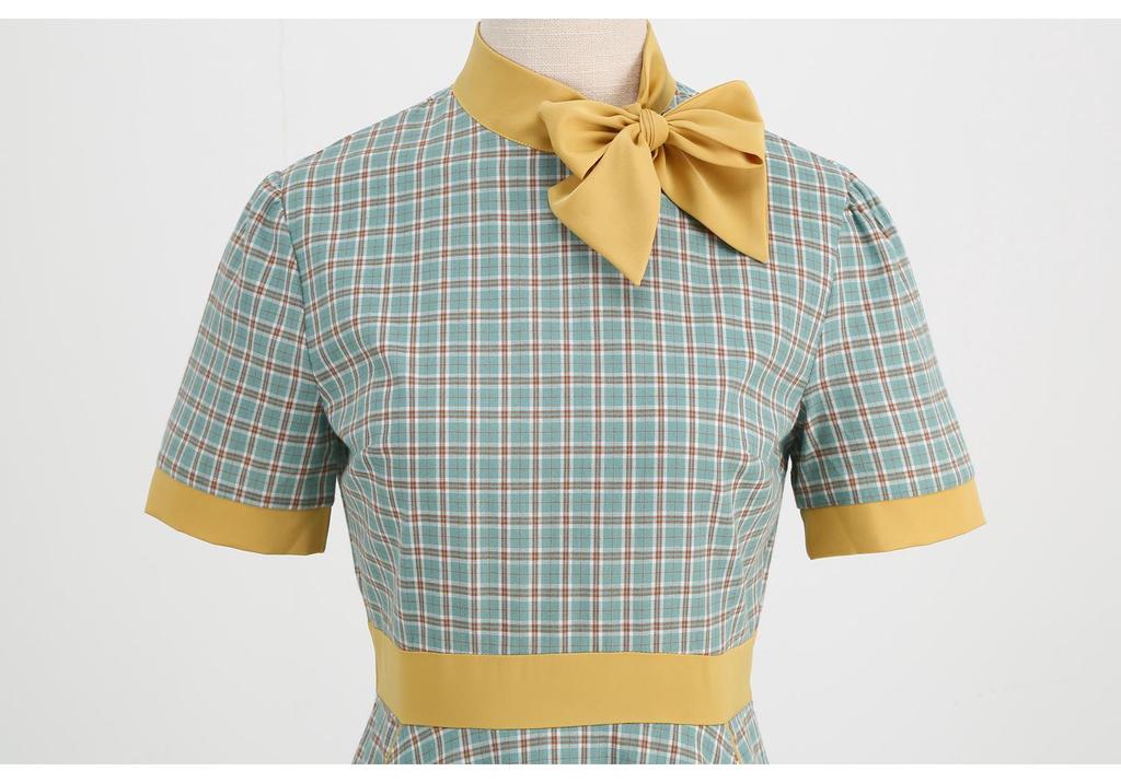 Retro Hepburn Plaid Dress with Lace-Up Bow and Stand Collar, Christmas Edition