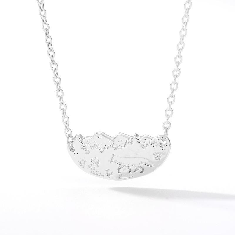 

Простой подарок маме на День матери, цепочка с крестиком, источник серебряный