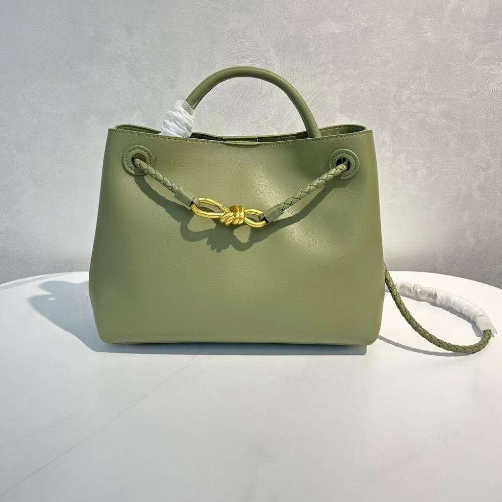Women's 2026 New Texture Genuine Leather Large Capacity Tote Bag Women's Diagonal Cross Commuter Bow Single Shoulder Handbag