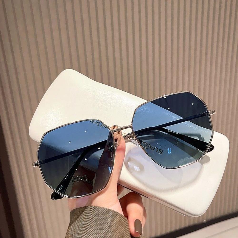 

Transparent blue versatile sunglasses men s and women s polygonal metal driving sunglasses Korean version tide seaside travel glasses women