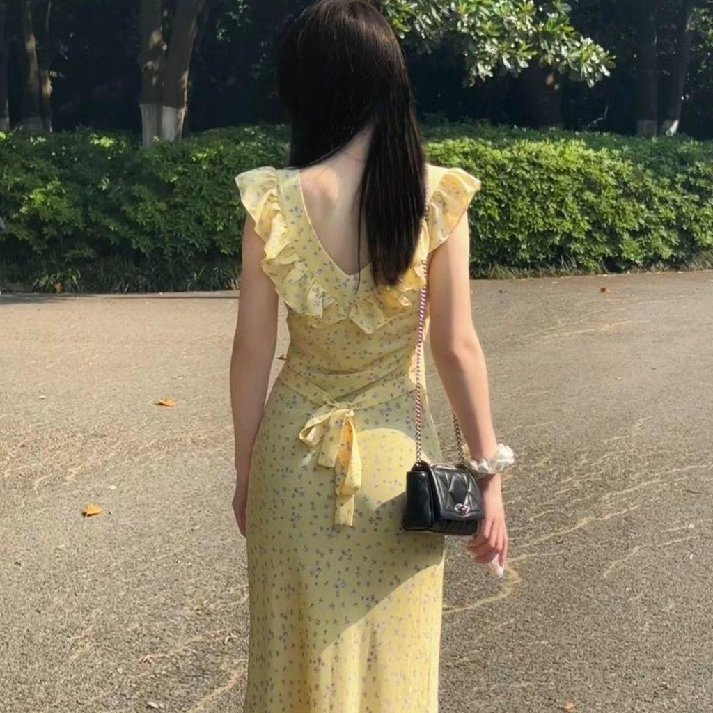 Liebling Französischer V-Ausschnitt Blumenrüschenkleid - Sommer 2025 Urlaubsstil