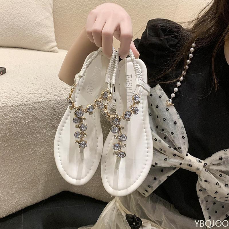 Fashion Ladies flat Sandals 2025 Summer New Water Diamond Shoes Large size beach clip toe shoe Fashion hollow out female elegant sandals