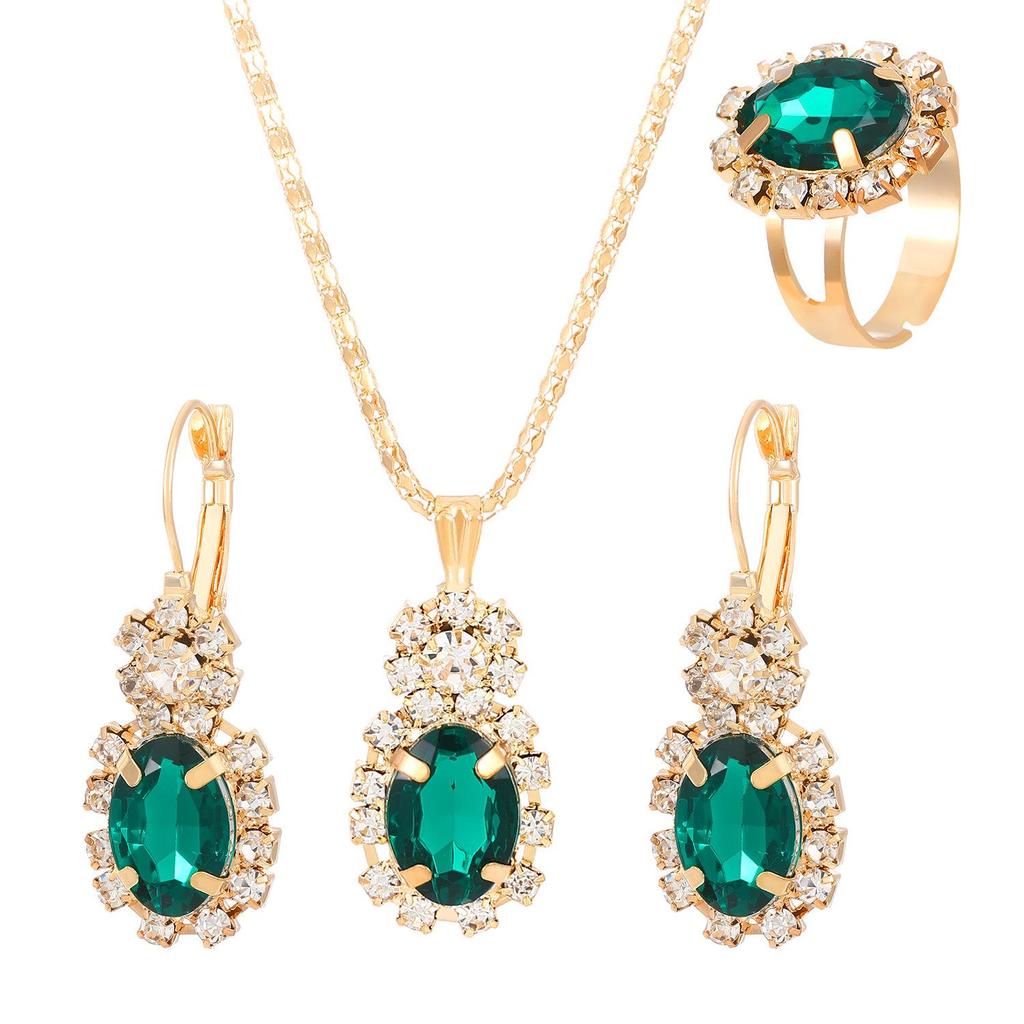 Europejski i Amerykański Zestaw Biżuterii w Kształcie Serca - Naszyjnik, Kolczyki i Pierścionek z Diamentową Zawieszką.