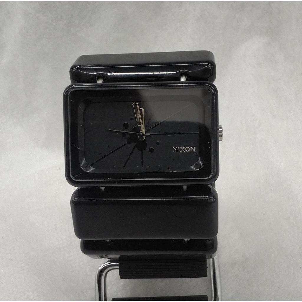 Used NIXON VEGA Quartz