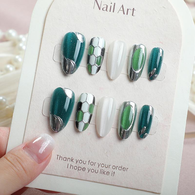 30-Piece Emerald Green Galaxy Cat Eye Gold Foil Almond Nails - High-end European & American Wearable Nail Art Tips