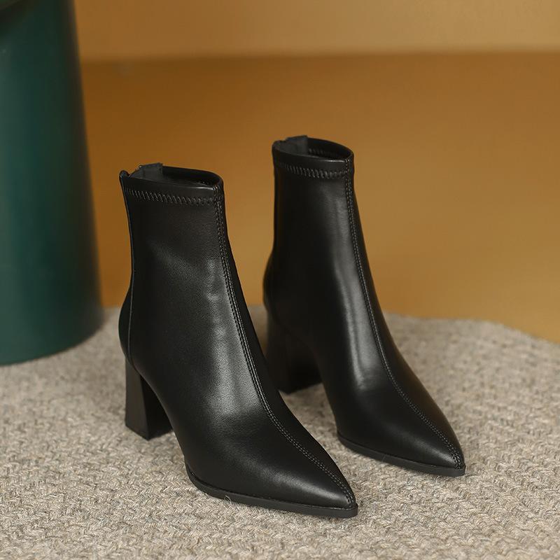 

Martin boots women s thick heel soft leather autumn and winter French versatile small heel short boots with velvet middle heel 39