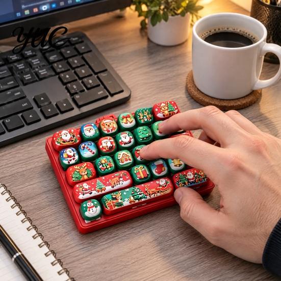 Sensory Fidget Tools for Boredom Christmas 26 Keys Keyboard Toy Keychain, Click Keyboard, Portable Stress Relief Toys Adults Toy, Stocking Stuffer