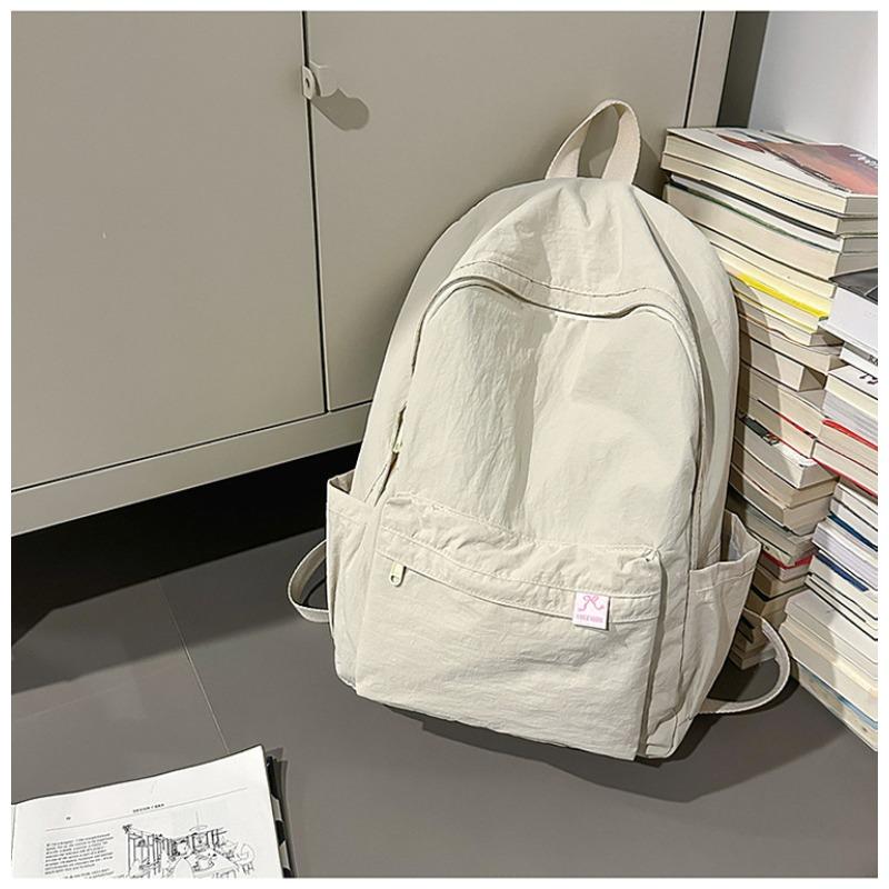 The new schoolbag is high-value, fresh and sweet, candy-colored backpack, lightweight and large-capacity backpack for junior high school students.