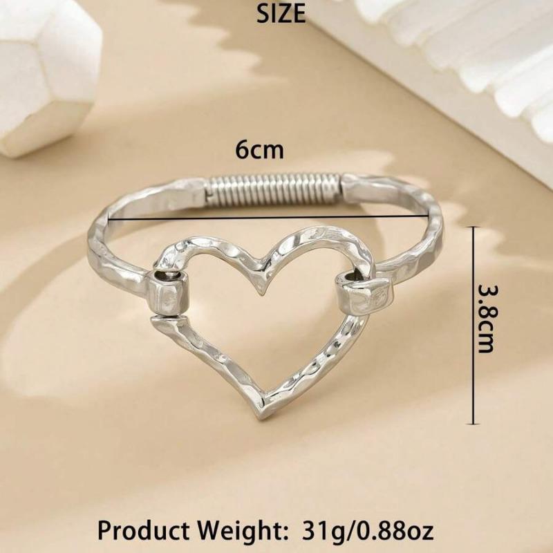 1pc European And American Style Fashion Alloy Open Heart Shaped Bracelet For Women, Versatile Street Style Web Celebrity Hand Chain Valentines