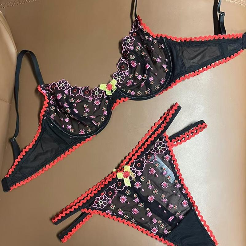 

French underwear sexy ultra-thin embroidered lace erotic underwear big chest small anti-sagging large size bra cover XL чорний