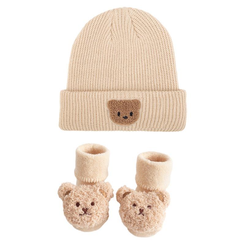 Europejski Styl Kreskówkowy Miś Zestaw Dzianinowy Czapka Beanie dla Niemowlaka z Pasującymi Skarpetkami Uroczy Zwierzęcy Zimowy Prezent dla Niemowlaka Rekwizyty do Fotografii