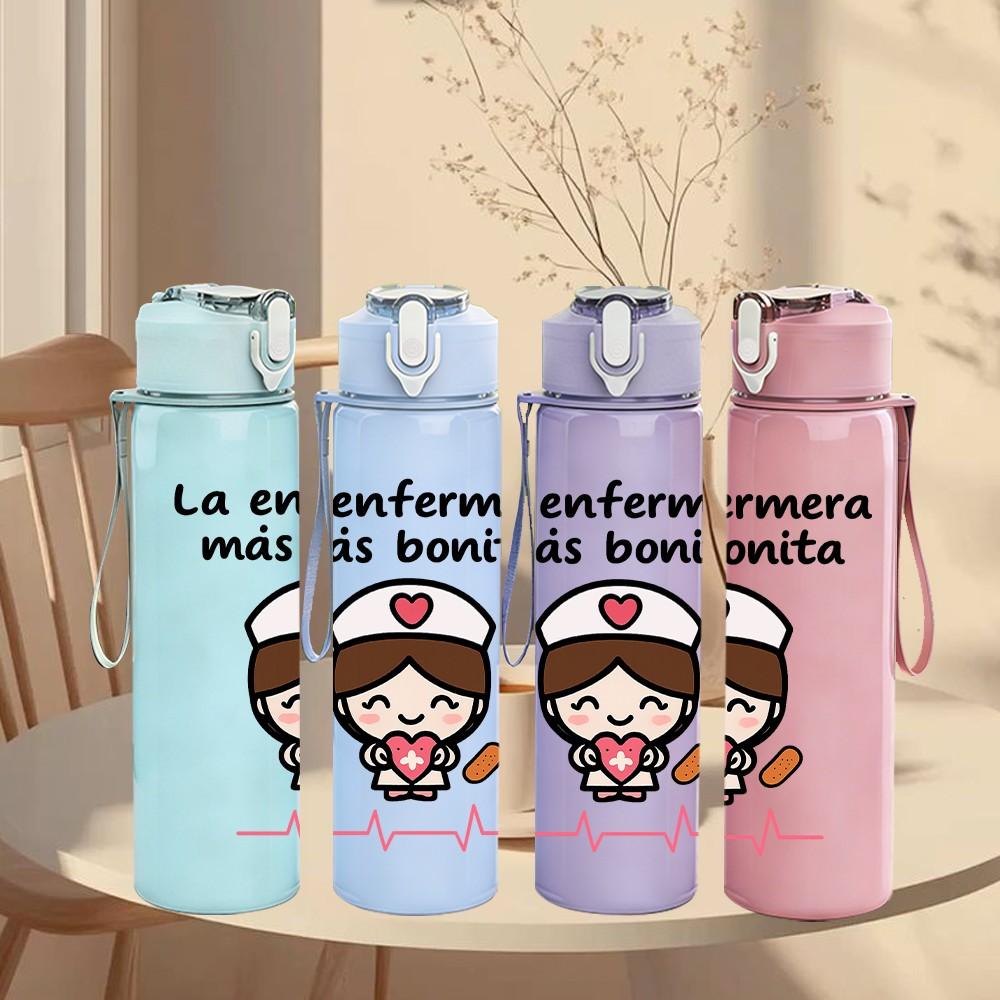 1PC La Enfermera Nurse Cartoon 750ml Color Plastic Sports Water Bottle Leakproof Flip Straw Lid Suitable for Sports Office Home Use