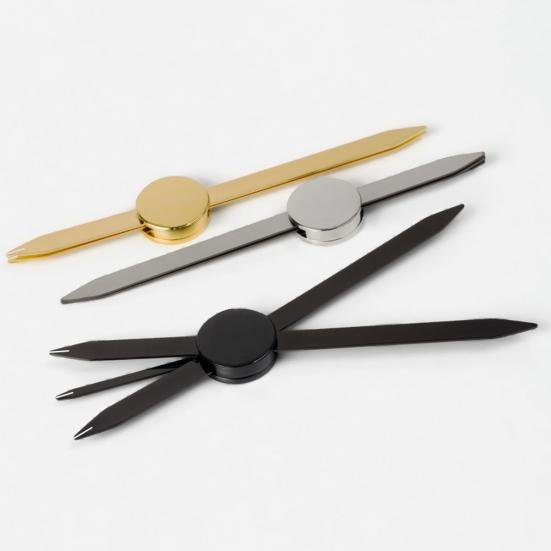 Eyebrow Ruler Easy To Operate Simple Convenient Durable Precise Positioning Measurement Symmetry Metal Compass Measuring Eyebrow Ruler for Beginner