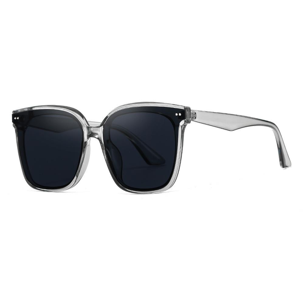 Солнцезащитные очки для женщин — фото 5