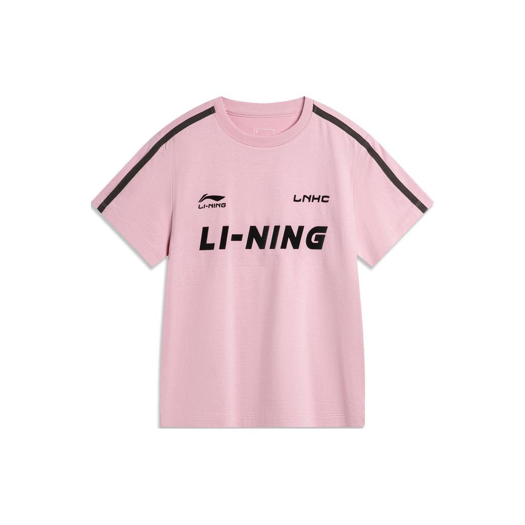 Li-Ning American Vintage Letter Logo Print Round Neck Soft Comfortable Short Sleeve T-Shirt Women Tops Sheer-Pink AHSU712-6
