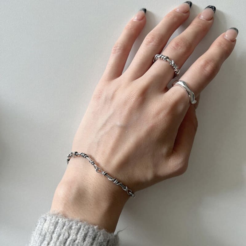 mosxe Fence bracelet