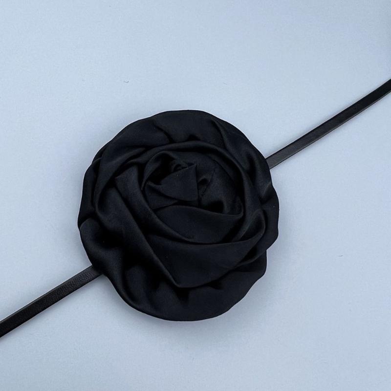 Vintage Floral Choker Necklace Accessory Chic Gothic Flower Choker Necklace Edgy Neckband for Fashion forward Individual