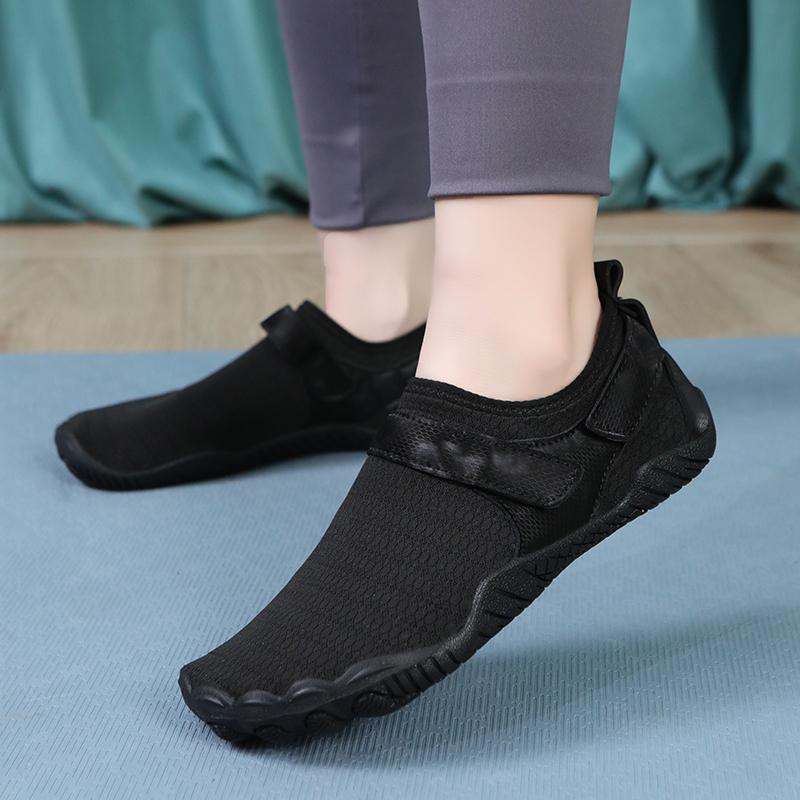 Indoor fitness shoes shock-absorbing ******** rope shoes soft-soled yoga shoes sports shoes jumping shoes comprehensive training shoes