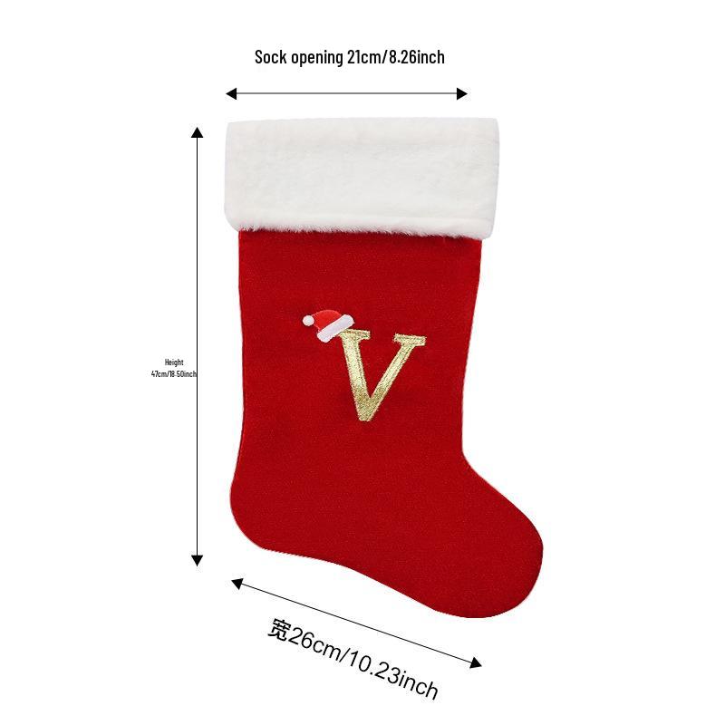 Großer roter Weihnachtsstrumpf mit Buchstaben-Ornament