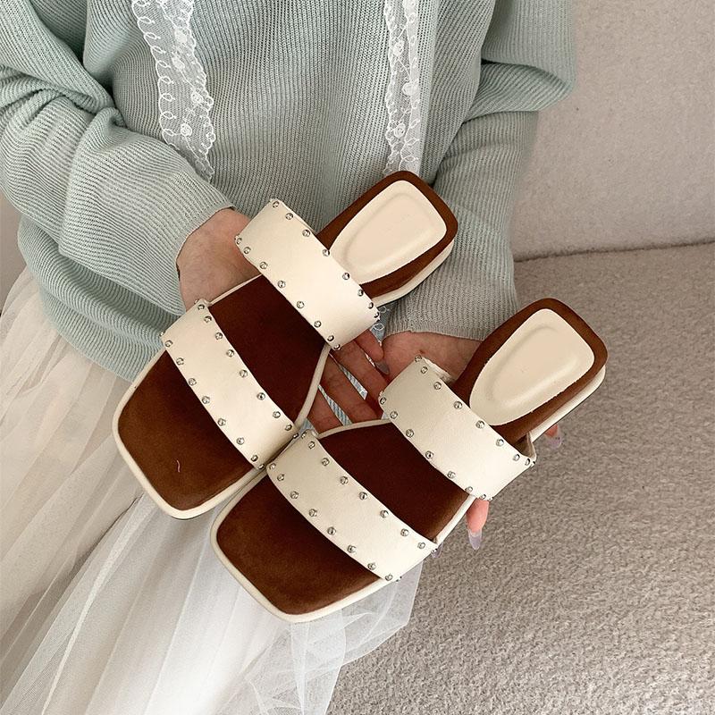 Fashion Comemore French Retro Rivets Slippers for Women Summer Outside Wear Flat Bottom Slides Seaside Holiday Leisure Beach Sandals