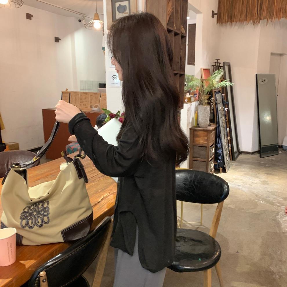 Spring Korean-Style Women's V-Neck Loose Cardigan - Lightweight, Long Sleeve, Sun Protection, Versatile, Casual Top