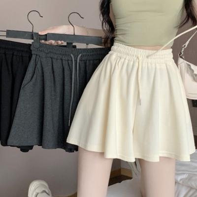 Women's Summer Fashion Shorts Solid Color Sports Shorts Casual Versatile High Waist Pants Wearing Hot Pants Outside