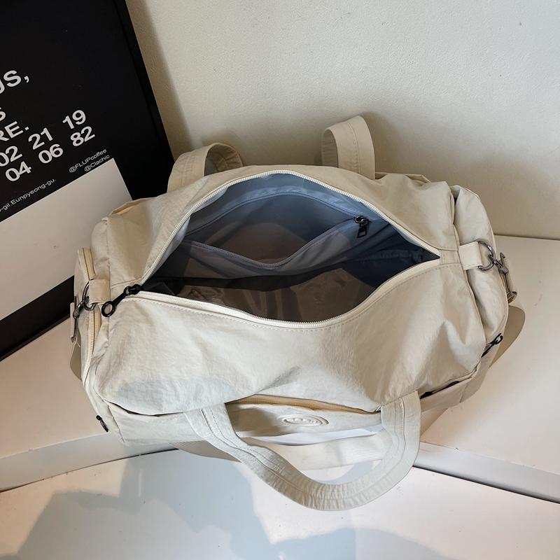 Lightweight Sports Fitness Bag Separation Shoes Bags Outdoor Short Trip Bag Large Capacity Commuter Shoulder Bag Dry Wet Separation