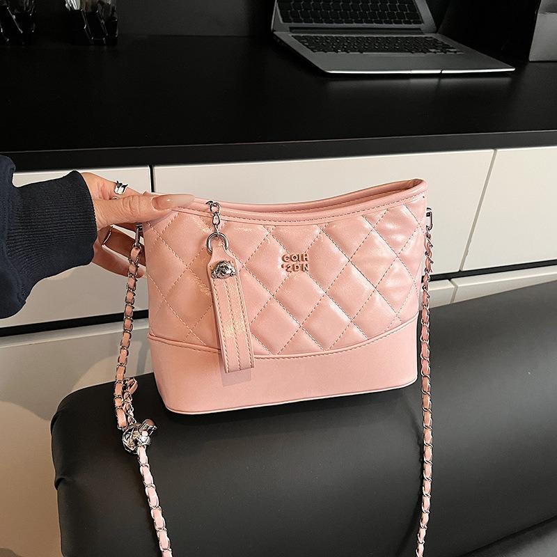 Summer new chain shoulder messenger bag stray bag women's super flash diamond underarm bag