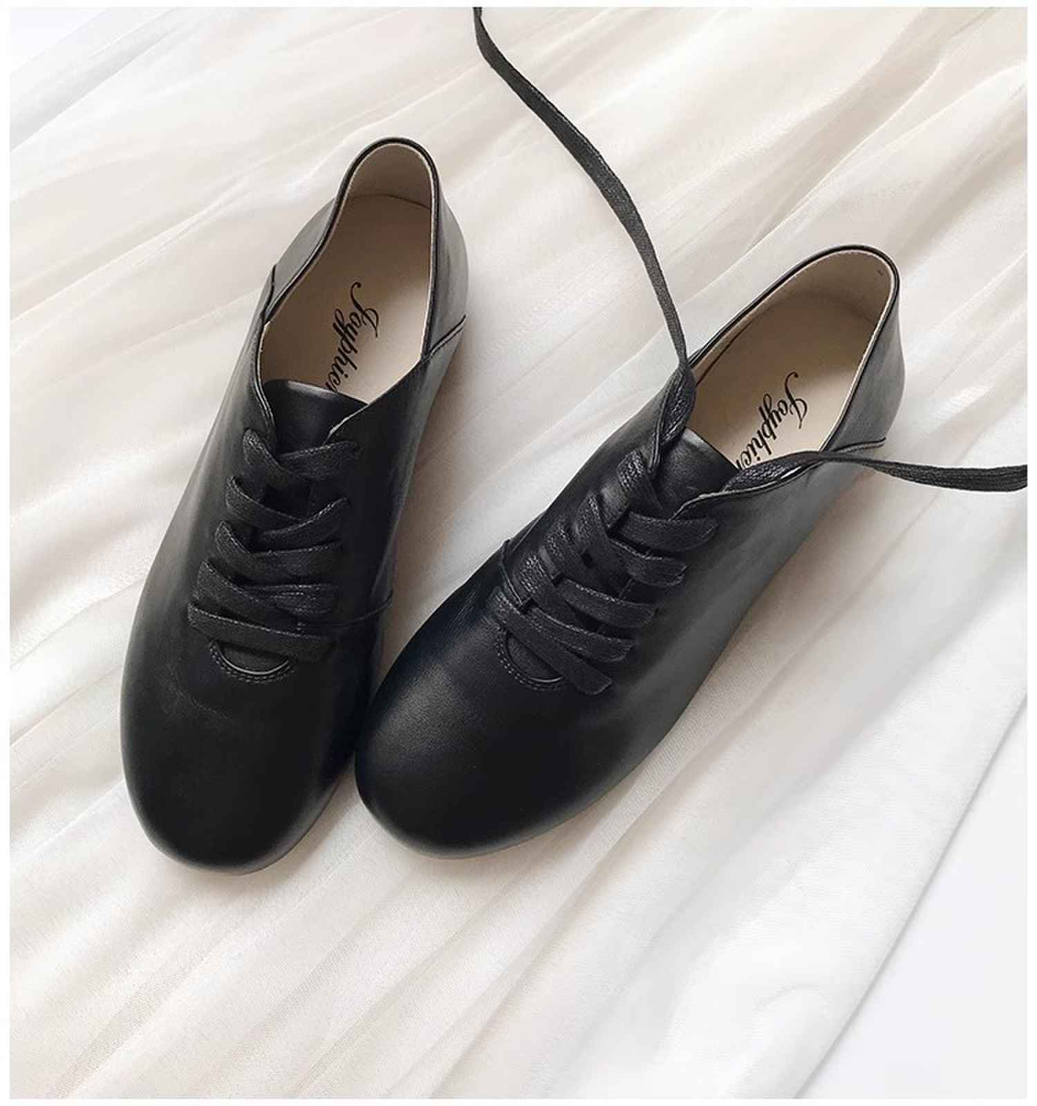 

Женские кроссовки на плоской подошве Повседневная обувь Брендовые дизайнерские кожаные мюли Осень 2024 Трендовая женская обувь на шнуровке Спортивные удобные туфли Zapatos Mujer 40 чёрный