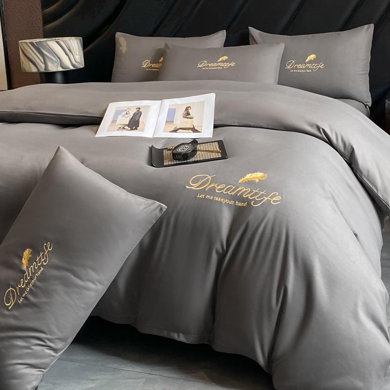 Light Luxury Polished Bedding Four-piece Set Thickened Solid Color Bed Sheet Quilt Cover Pillowcase
