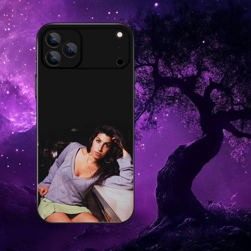 Amy Winehouse Handyhülle Für iPhone 17,16,15,14,13,12,Pro,Max,Plus,E,SE4,Air,Mini Schwarze Weiche Box