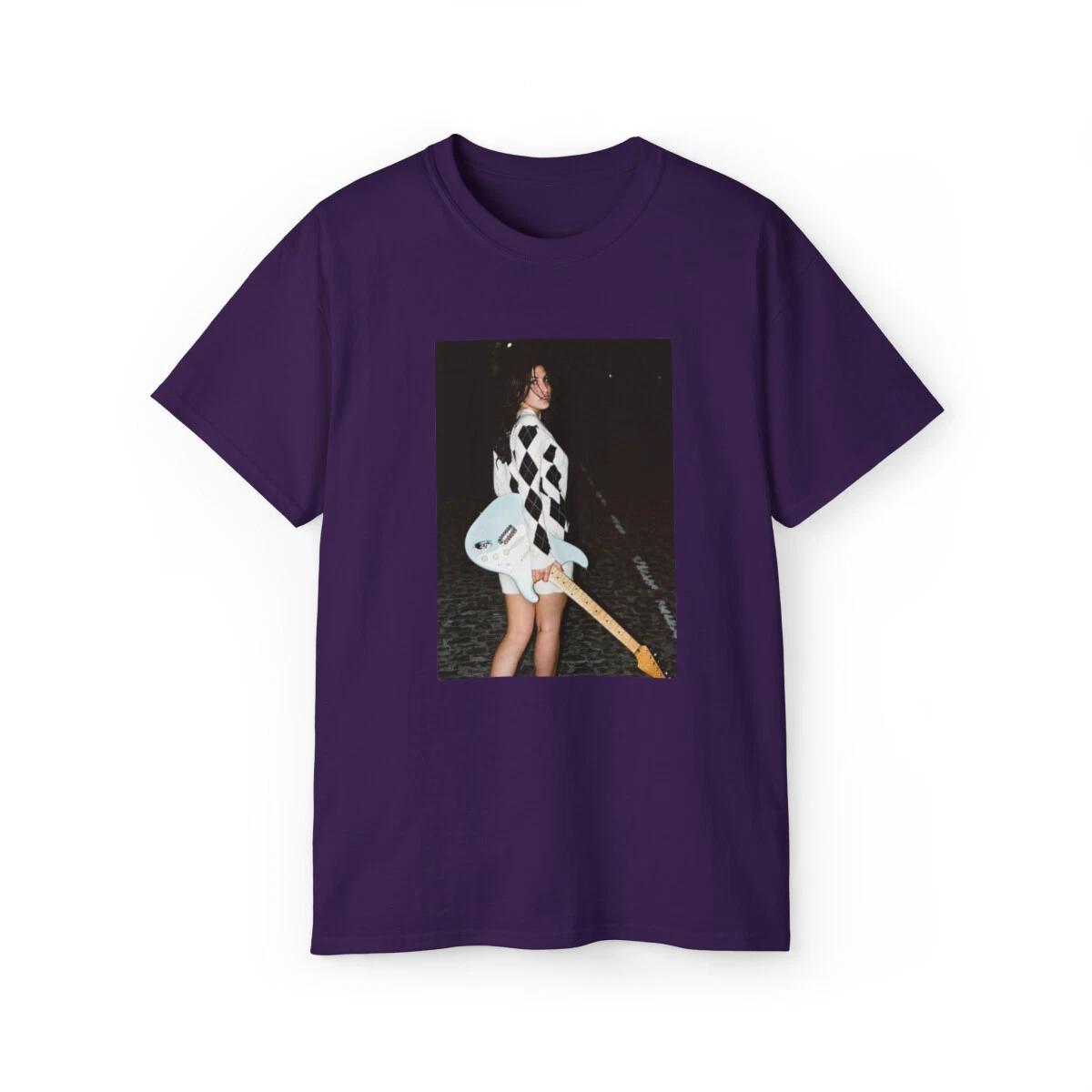 Amy Winehouse & her golden voice T-Shirt M