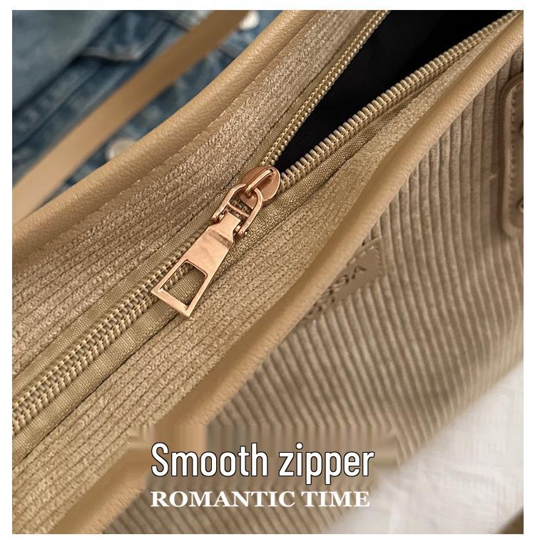 2025 Autumn/Winter Women's Trendy Tote: Casual, Spacious, Distinctive Shoulder Handbag