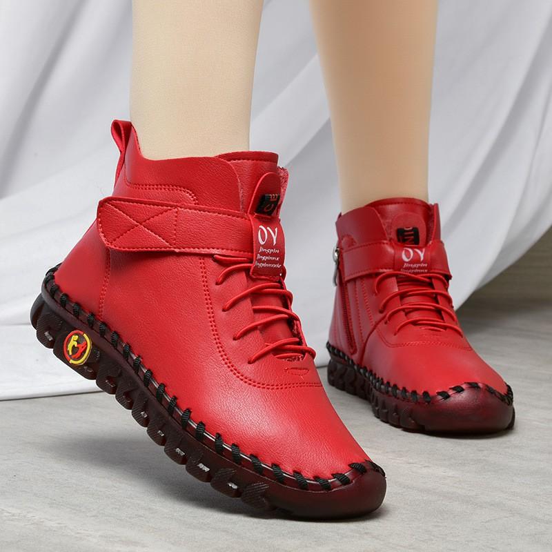 Womens Warm Lined Winter Flat Boots With Stitched Detail Soft Sole Comfort Casual Shoes