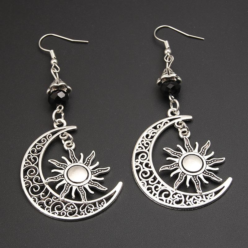 Bohemian Style Sun And Moon Pendant Earrings, Retro And Simple Women'S Earrings, Ethnic Style Versatile Temperament Earrings