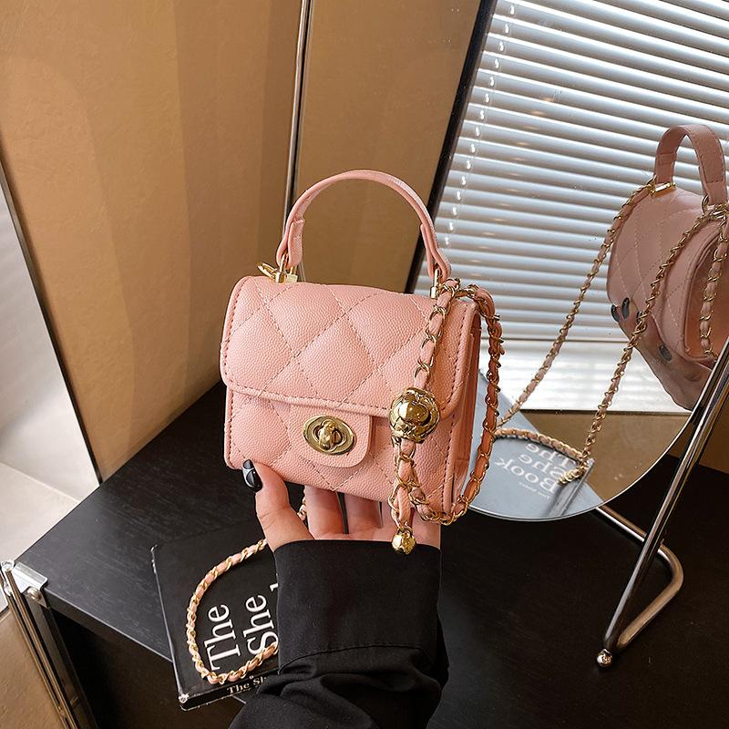 

Мини-сумка на цепочке ромбовидной формы, женская новая высококлассная нишевая портативная маленькая квадратная сумка, модная сумка-мессенджер