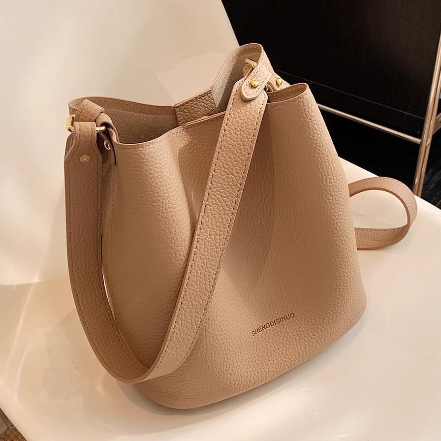 Bucket Women's Bag New Niche Fashion Shoulder Messenger Bag Feeling Large Capacity Versatile Soft Leather Underarm Bag