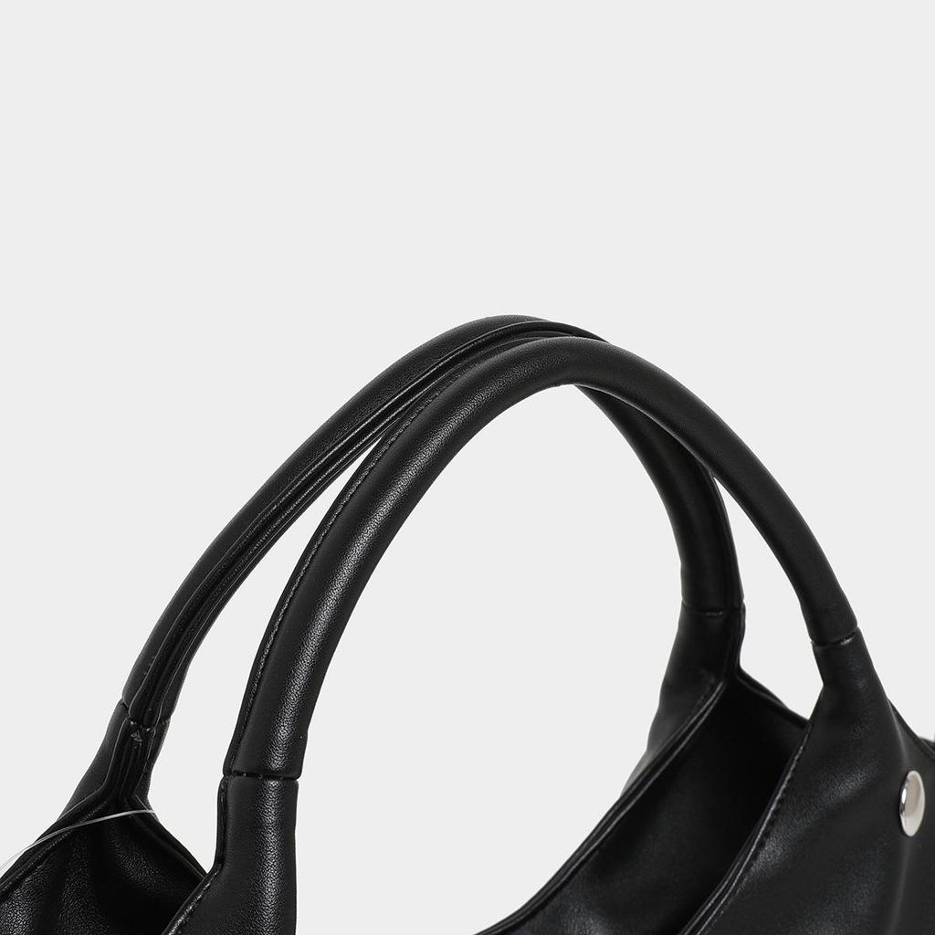 Trendy Minimalist Rivet Shoulder Bag: Versatile Vintage-Style Handbag for Women