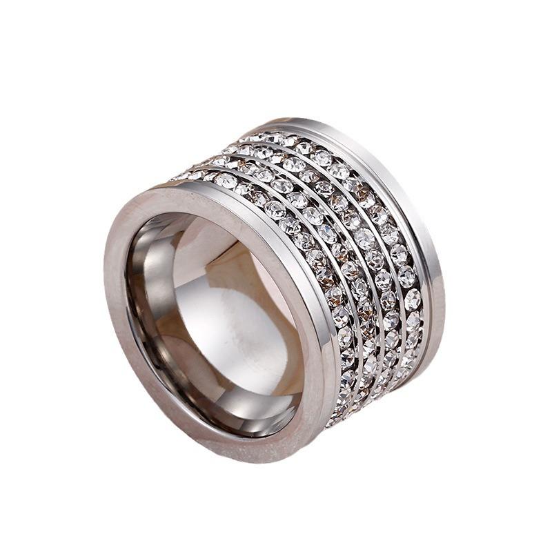 Titanstahl Diamantbesetzter Sternen-Vierreihenring für Damen und Herren - Kühner europäischer und amerikanischer Modeschmuck.