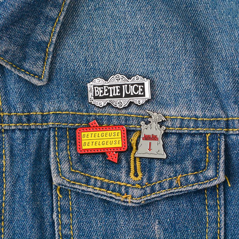 Quirky Personalized English Letter 'Beetlejuice' Drip Oil Brooch