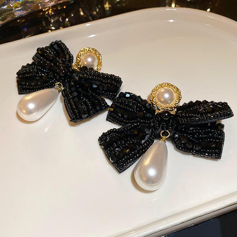 European and American Black Diamond-encrusted Butterfly Flower Fringed Earrings Temperament Earrings Light Luxury Earrings Women