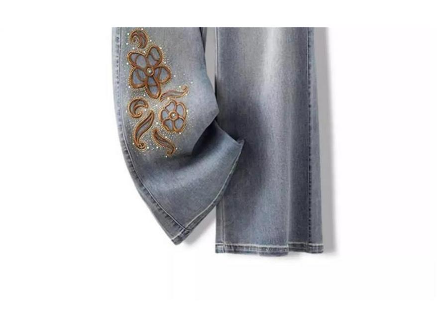 Spring 2026 Women's Chinese Style Embroidered Jeans: Trendy, Loose, Slimming Wide Straight-Leg Pants