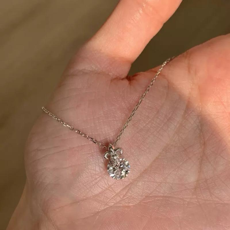 Titanium Steel Non-fading Small Waist Necklace Women's Summer Niche Design Accessories Collarbone Chain Pendant