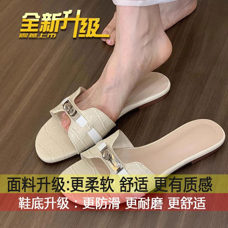 

Soft leather version~ Small gold buckle sandals soft bottom beach slippers women s 2025 new summer wear one-word slippers 40