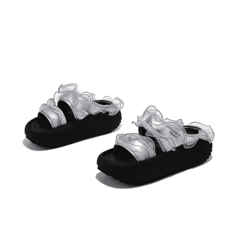 

Модные кружевные сетчатые шлепанцы на толстой подошве для женской уличной обуви 2025 новые для невысоких людей увеличивающие рост пляжные крутые шлепанцы 35 серебряный